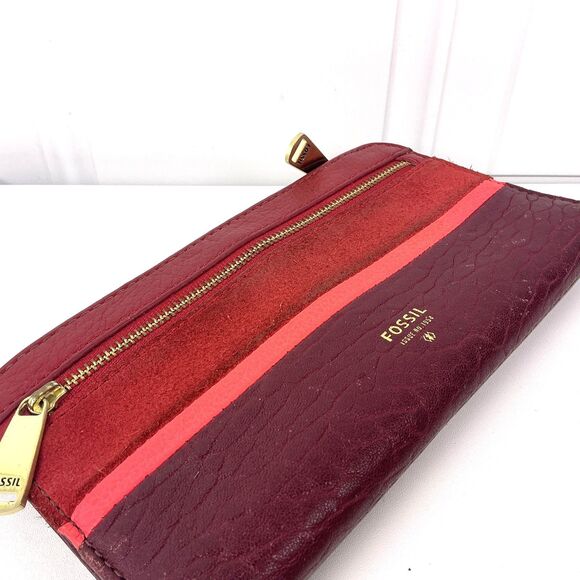 Vintage Fossill Wallet Women's Red/Burgundy/Pink Zip Around Leather Suede Block - Picture 2 of 9